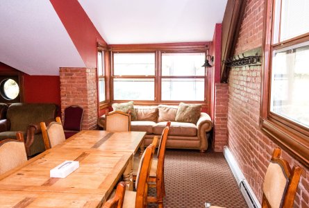 Carriage House Meeting Room 2