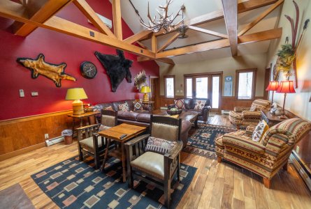 Eagles_ Next Living Room - extra photo